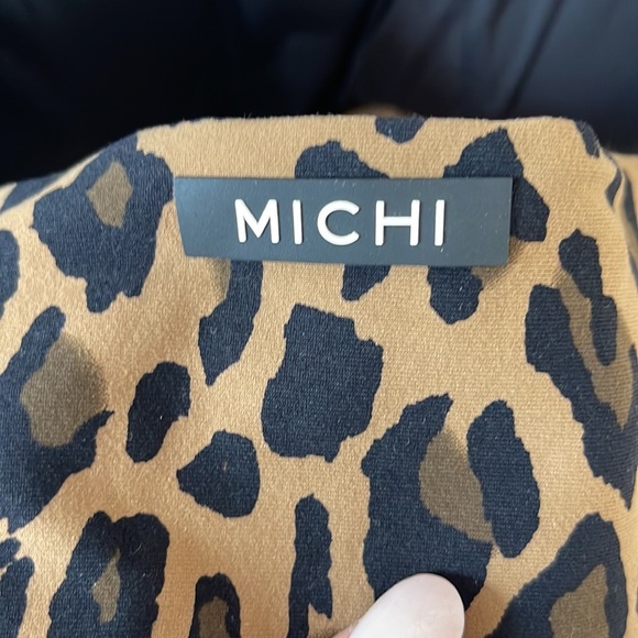Michi leopard print sports bra large - Picture 7 of 8